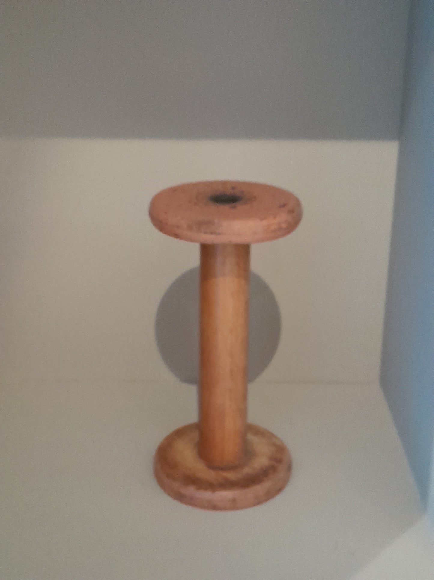 USEd 10 Med Pink Timber Bobbin