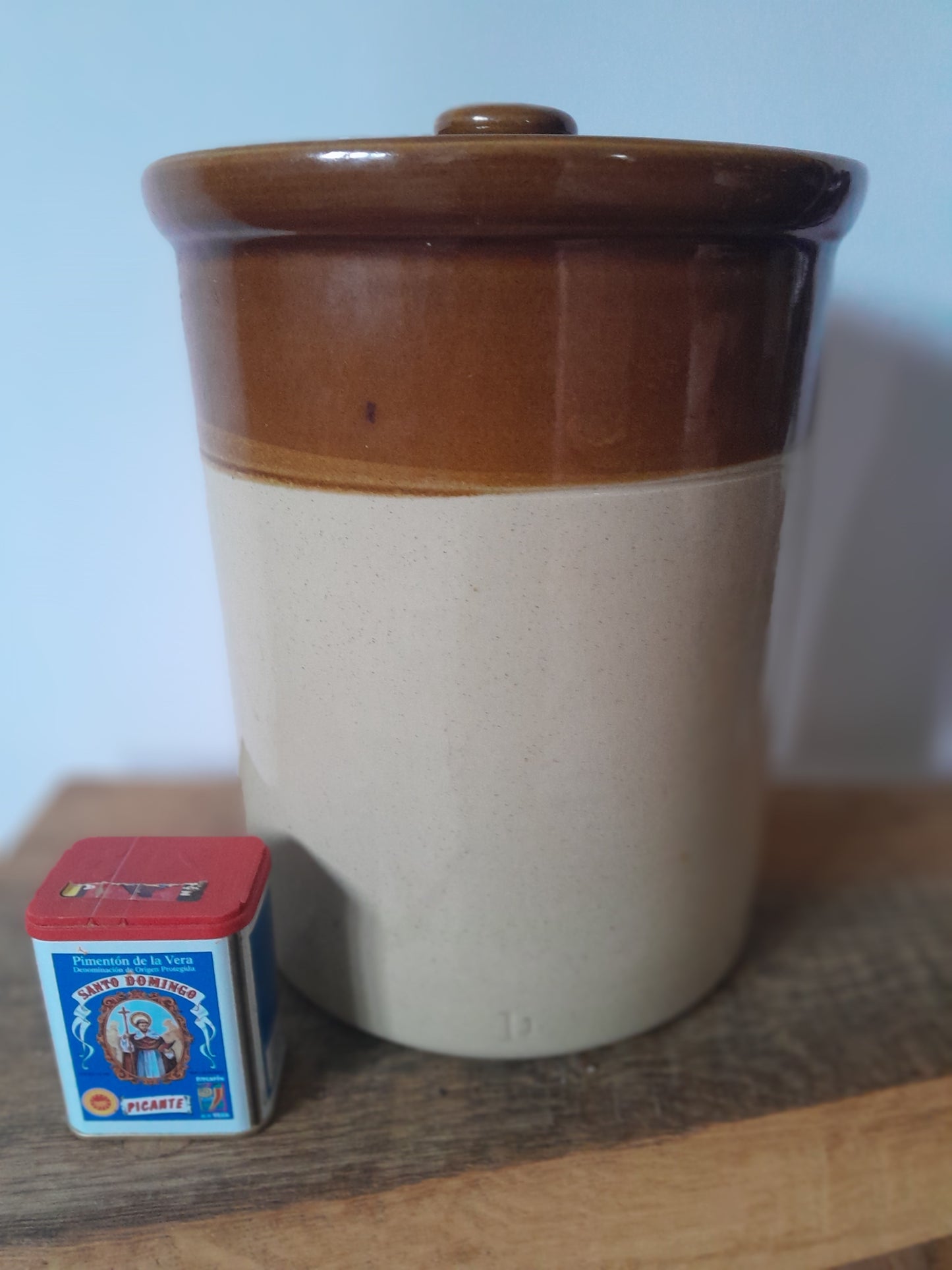 USEd 217 Vintage 2 tone Stoneware Jar with Lid extra large 280m x 230mm dia