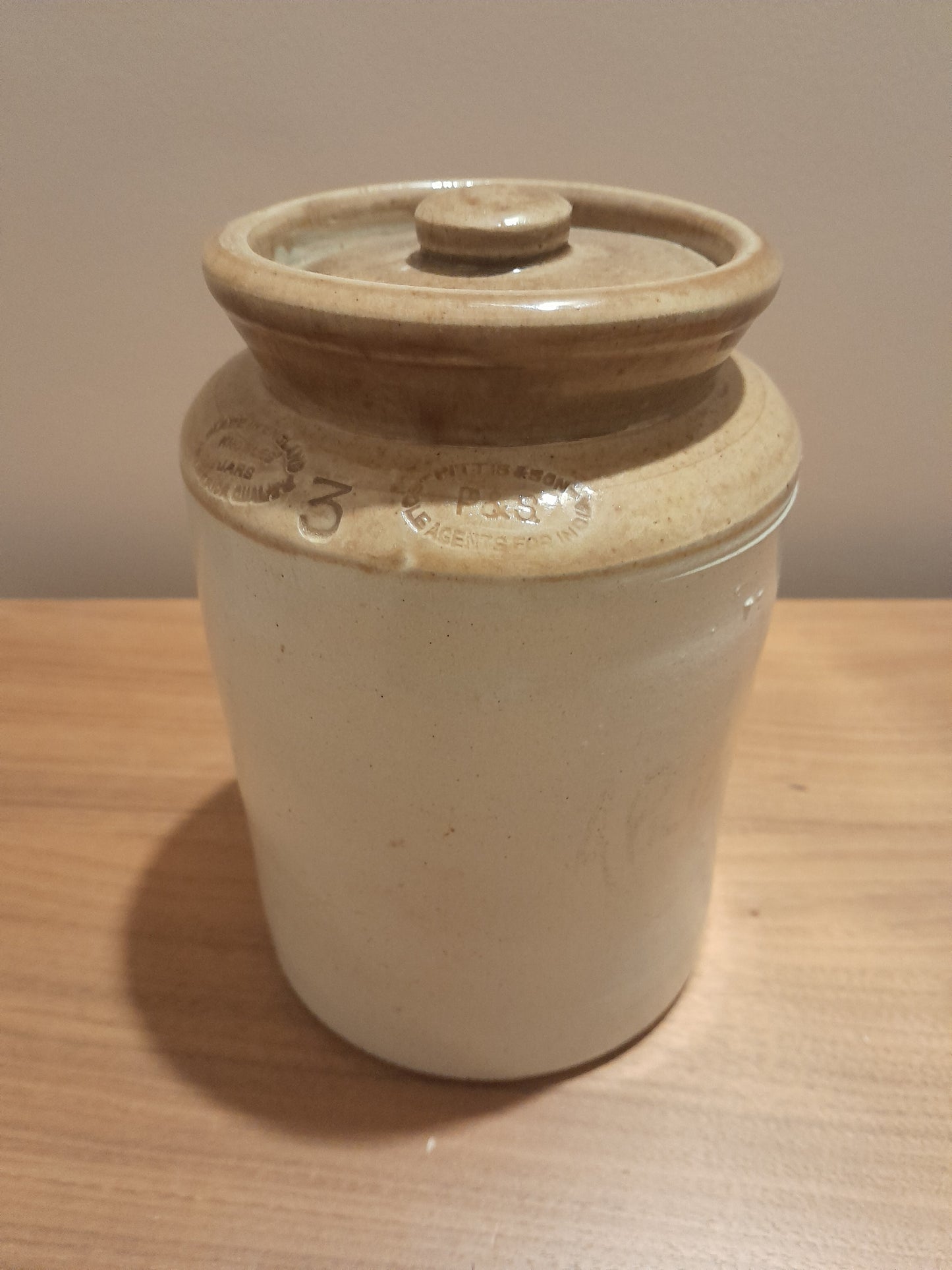 USEd 306 Vintage Jar with Lid. 2 tone Stoneware "Pitt & Sons, Sole Agents For India"