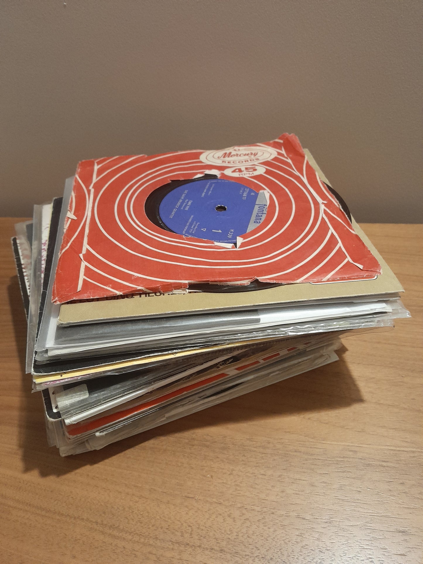 £5 lucky dip pre loved 7" singles