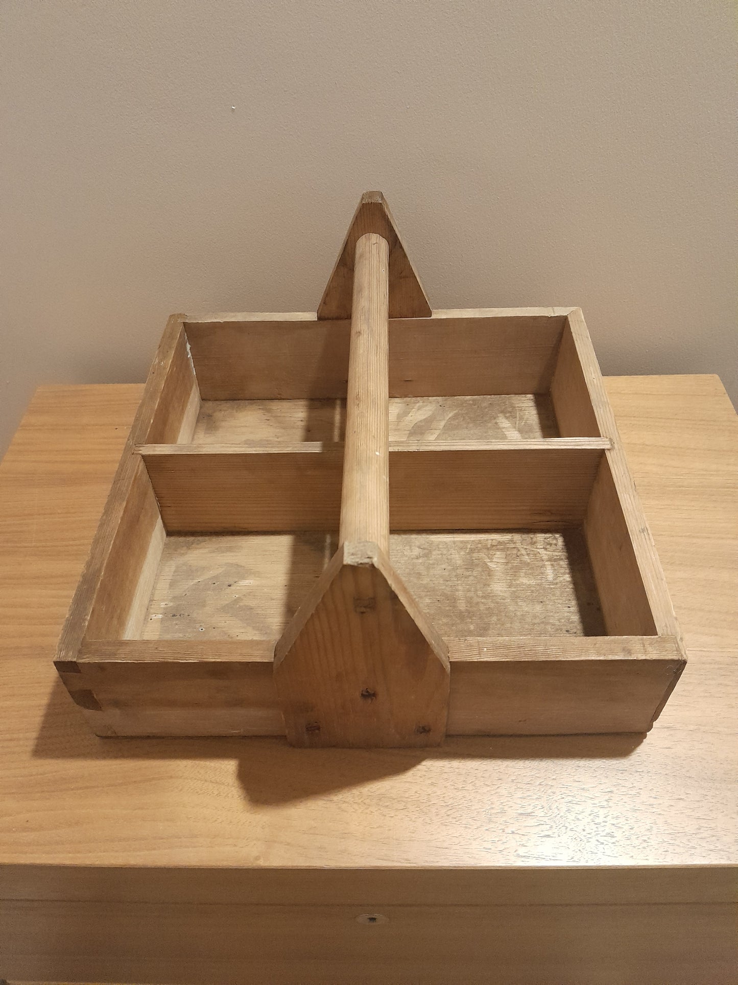 USEd 337 Housekeepers Wooden Tidy Box