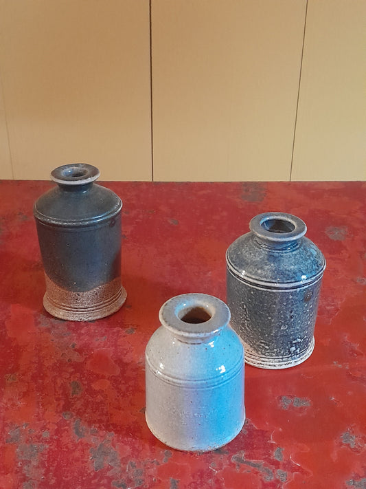 USEd 225 Set of 3 small pots from Ripe Pottery, East Sussex, now closed