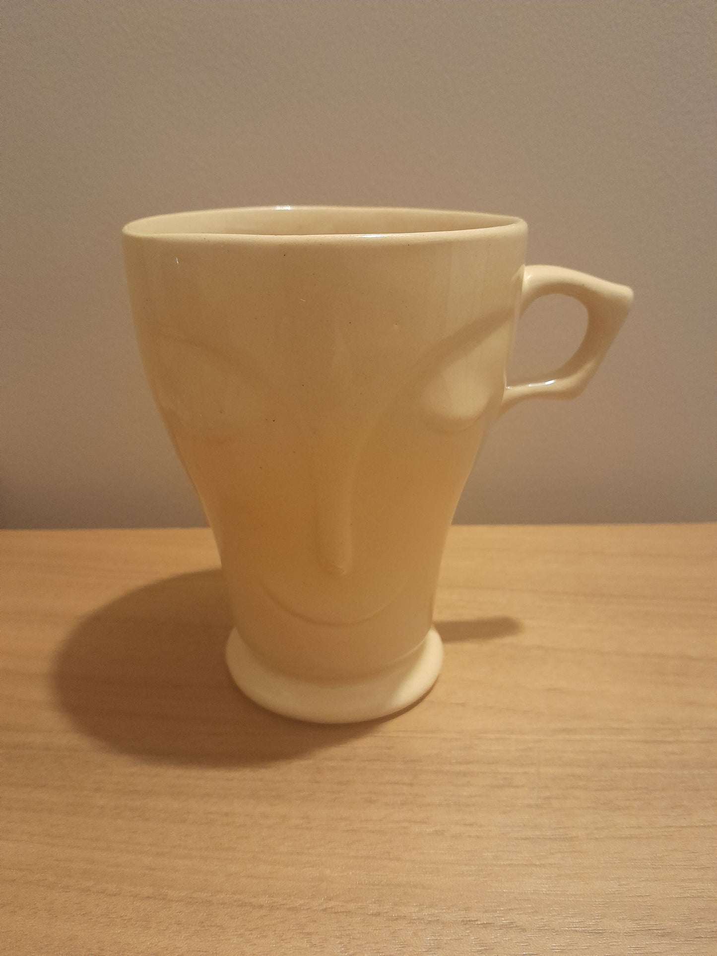 USEd 295 Vintage Bourn-vita Cadbury Mug 1940. Sweet Dreams.